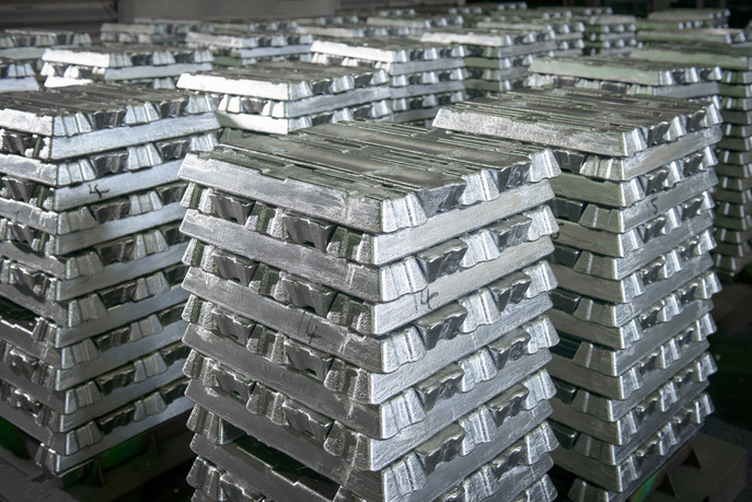 Orderly stacks of aluminium ingots